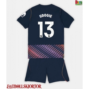 Tottenham Hotspur Destiny Udogie #13 Borta Kläder Barn 2026-27 Kortärmad (+ Korta byxor)